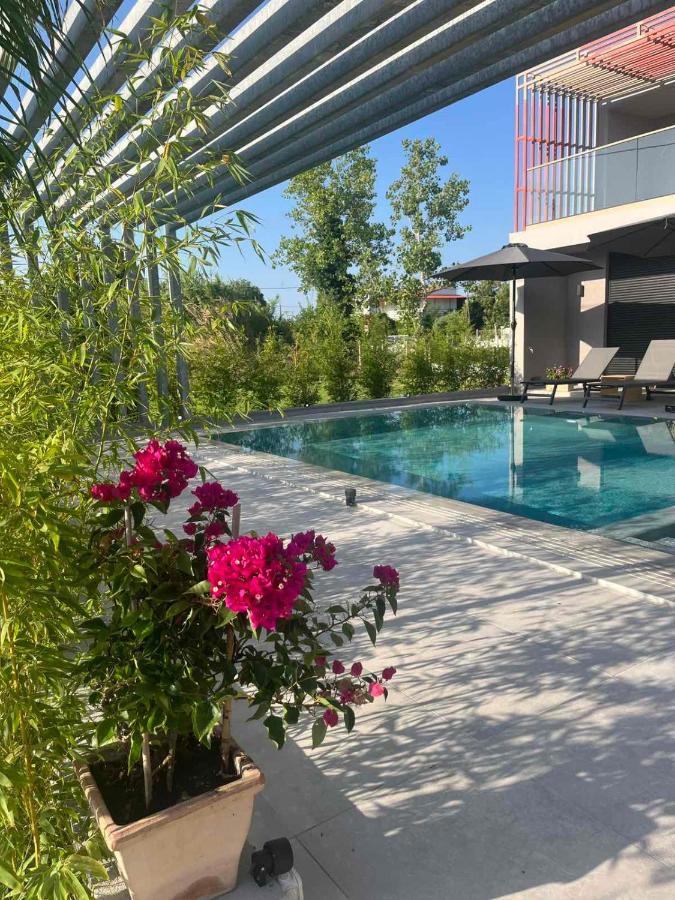 Grand Kourouta Villa Exterior photo